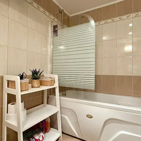 Sunny Family Apartment *