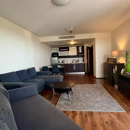 Apartment Sunny Family