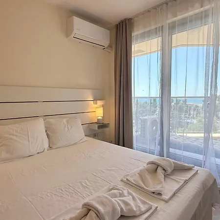 Sunny Family Apartment *