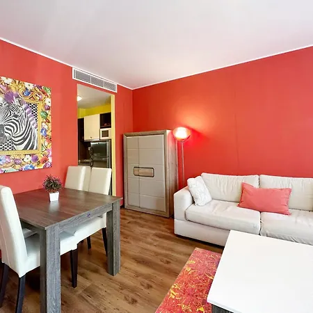 Sunny Family Apartament *